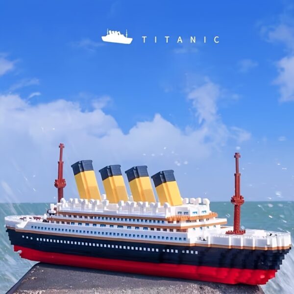 Challenge The Difficult 3800+ Unsinkable Love Classic Titanic Building Block Model Three-dimensional Assembly Love She Sent Her Handmade Gift Valentine'S Day Lovers Toy Gift