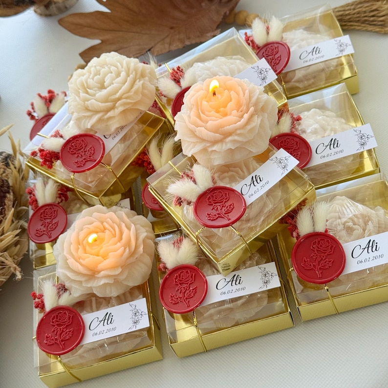Elegant Wedding Candle Favors, Personalized Flower Candle, Bridal Shower Gift, Baby Shower Favor, Unique Guest or Bridesmaid Gift - Image 2