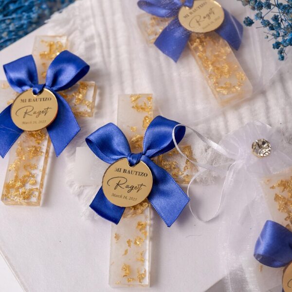 Personalized Gold Baptism Favor for Boy, Mi Bautizo, Thank You Magnet, Blue Epoxy Cross, Christening Favor, Communion Gift, Baptism Favors - Image 9