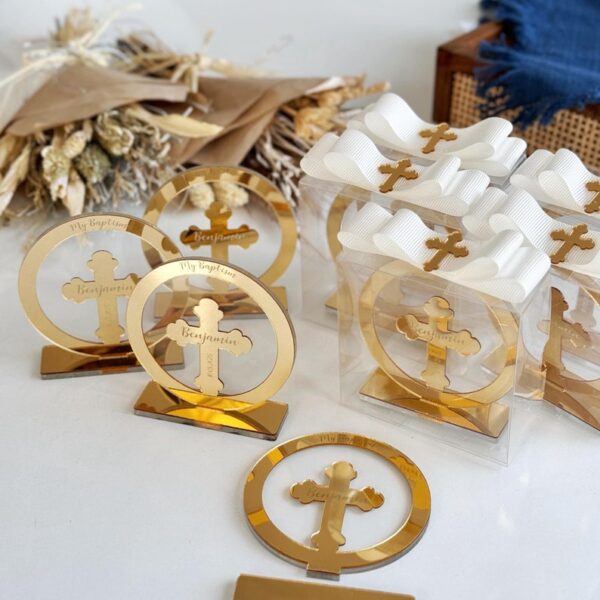 Custom Baptism Cross Favors, Personalized Christening Keepsakes, First Holy Communion Decorations, Mi Bautizo Party Gift for Boys and Girls