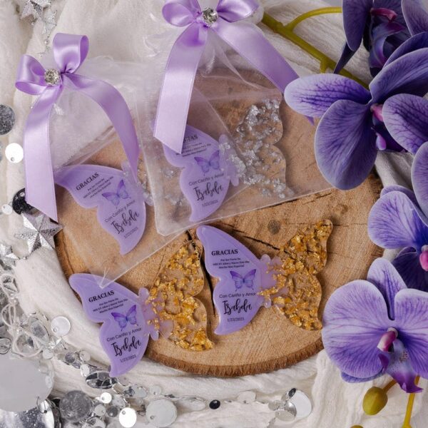 Lilac Quinceañera Butterfly Favor, Sweet 16 Gift, Mis Quince Años Magnet, Personalized Butterfly Party Favor, Custom Keepsake, Birthday Gift
