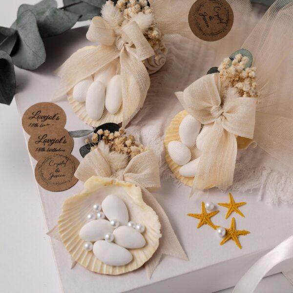Personalized Seashell Wedding Favor with Almond Candy, Bridal Shower Gifts, Custom Starfish Shell Keepsake, Luxury Wedding Souvenir