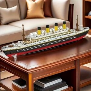 Over 3,200pcs Titanic Building Set - Movie Replica, Love & Transportation Theme, ABS Material, Stylish Desktop Decoration, Perfect for Halloween, Christmas and New Year Gifts