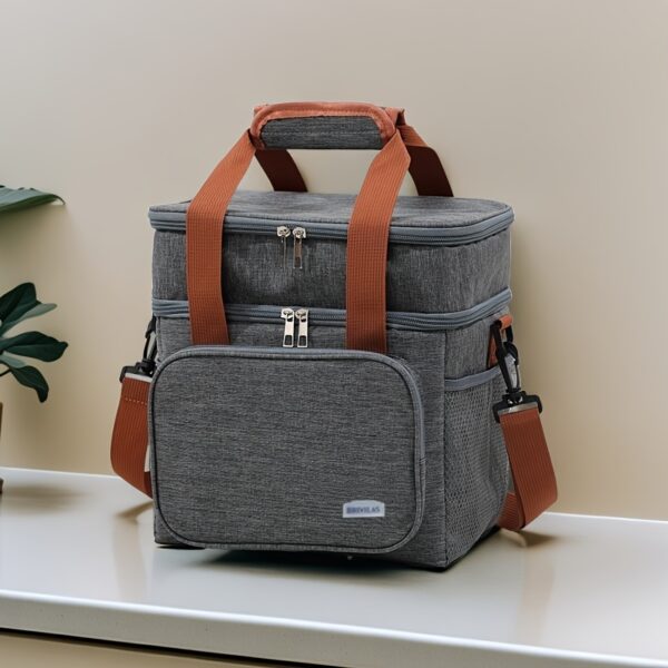 [Outdoor Refrigerated Bag] The outdoor refrigerated bag can be expanded with a double-layer insulated ice pack. It comes with an adjustable shoulder strap for portability and convenience, making it suitable for work, camping and non-food contact at the beach - Image 5