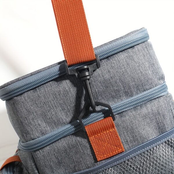 [Outdoor Refrigerated Bag] The outdoor refrigerated bag can be expanded with a double-layer insulated ice pack. It comes with an adjustable shoulder strap for portability and convenience, making it suitable for work, camping and non-food contact at the beach - Image 4