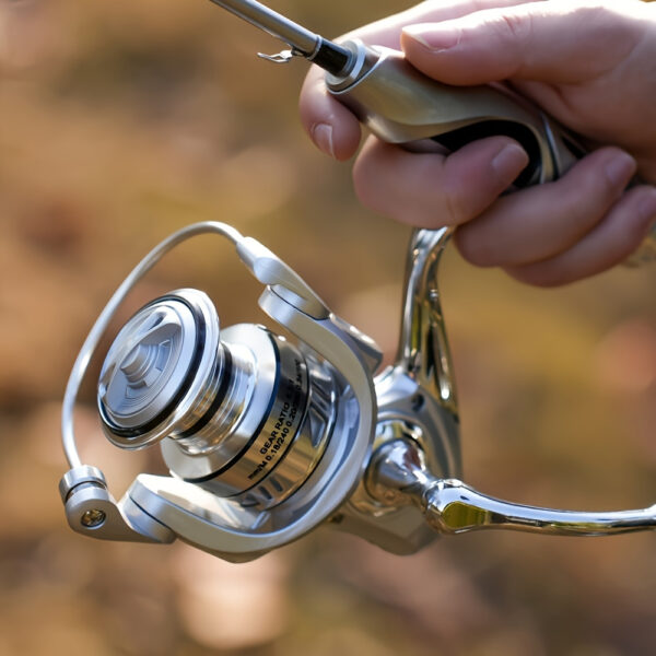 [Metal Fishing Reel] Metal Spinning Wheel with Swinging Arm Fishing Reel | Ergonomically Designed Handle, Durable Metal Arm, Suitable for Sea Fishing Rods, Freshwater and Saltwater Fishing | Made of Multi-Colored Stainless Steel and PA Body, Perfect Gift for Christmas, Valentine's Day, or Fishing Enthusiasts - Image 11