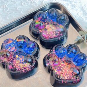 1pc Galaxy Cat Paw Squeeze Toy - Color-Changing TPR Relax Toy with Sparkling Glitter, Multicolor Cosmic Design for Kids Teens Adults, Birthday Christmas Halloween Party Favors, Sensory Play Gift, Novelty Gift Item, Playful Design, Durable Squishy, Vibrant Colors